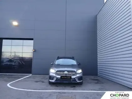 Photo 30 Mercedes GLB  200 d 8G-DCT