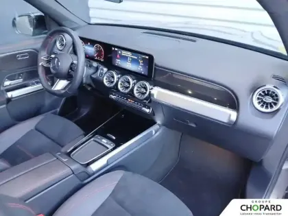 Photo 12 Mercedes GLB  200 d 8G-DCT