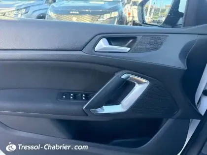 Photo 24 Peugeot 308  BlueHDi 100ch S&S BVM6