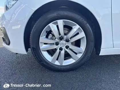 Photo 8 Peugeot 308  BlueHDi 100ch S&S BVM6