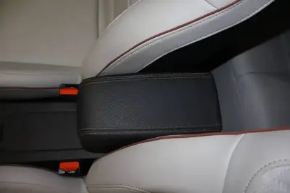 Photo 54 Renault Clio  E-Tech 140 - 21N