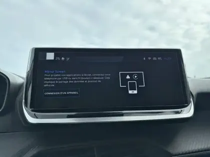 Photo 18 Peugeot 208  Hybrid 110 e-DCS6