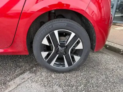 Photo 12 Peugeot 208  Hybrid 110 e-DCS6