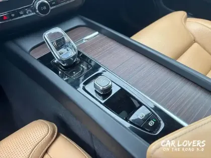 Photo 13 Volvo Xc60  B4 (Diesel) 197 ch Geartronic 8