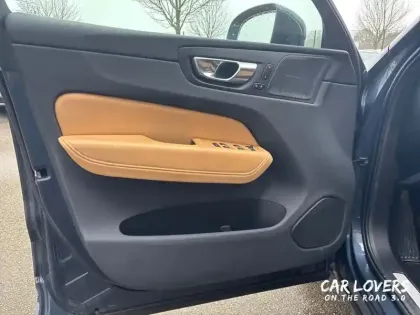 Photo 16 Volvo Xc60  B4 (Diesel) 197 ch Geartronic 8