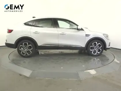 Photo 18 Renault Arkana  E-Tech 145 - 21B