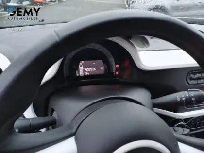 Photo 13 Renault Twingo  III Achat Intégral - 21