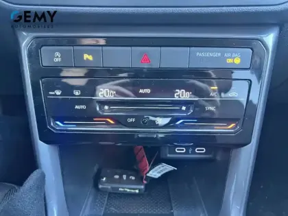 Photo 12 Volkswagen T-cross  1.0 TSI 110 Start/Stop DSG7