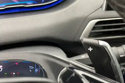 Photo 75 Peugeot 5008  PureTech 130ch S&S EAT8