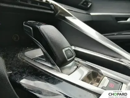 Photo 20 Peugeot 5008  PureTech 130ch S&S EAT8