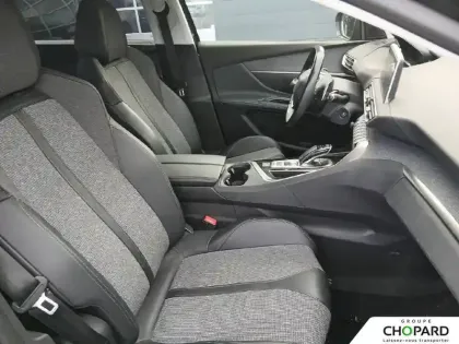 Photo 12 Peugeot 5008  PureTech 130ch S&S EAT8