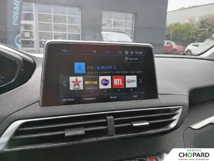 Photo 14 Peugeot 5008  PureTech 130ch S&S EAT8