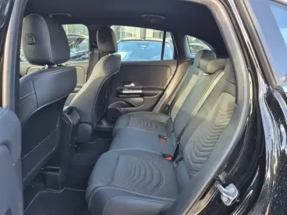 Photo 8 Mercedes GLA  200 d 8G-DCT 4Matic