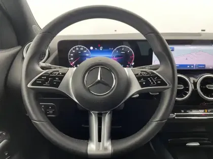 Photo 41 Mercedes GLA  200 d 8G-DCT 4Matic