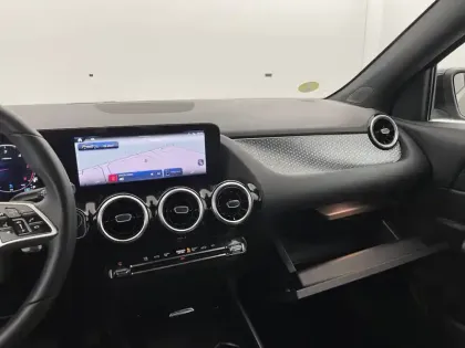 Photo 46 Mercedes GLA  200 d 8G-DCT 4Matic