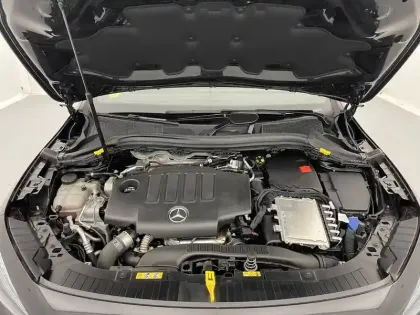 Photo 70 Mercedes GLA  200 d 8G-DCT 4Matic