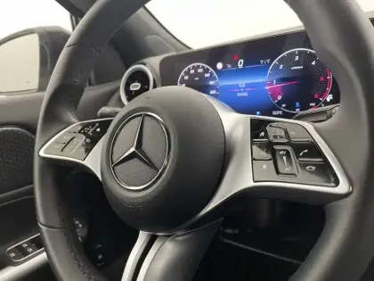 Photo 106 Mercedes GLA  200 d 8G-DCT 4Matic