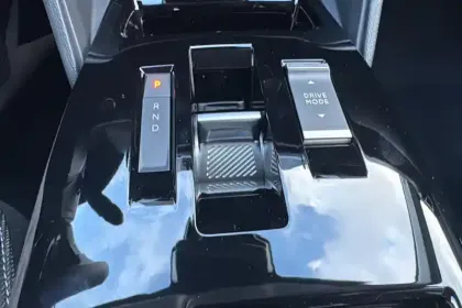 Photo 22 Citroën C4  Hybride 145 e-DCS6