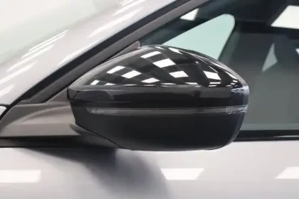 Photo 34 Peugeot 208  PureTech 100 S&S BVM6