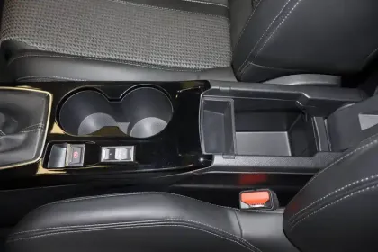 Photo 20 Peugeot 208  PureTech 100 S&S BVM6