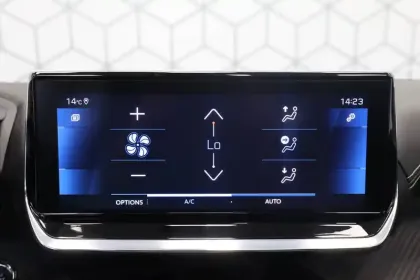 Photo 23 Peugeot 208  PureTech 100 S&S BVM6