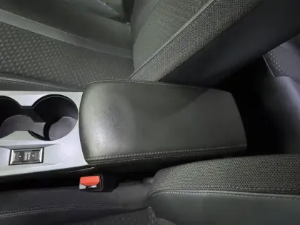 Photo 15 Peugeot 2008  PureTech 130 S&S EAT8