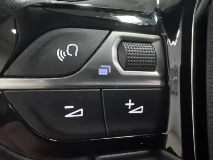 Photo 25 Peugeot 2008  PureTech 130 S&S EAT8