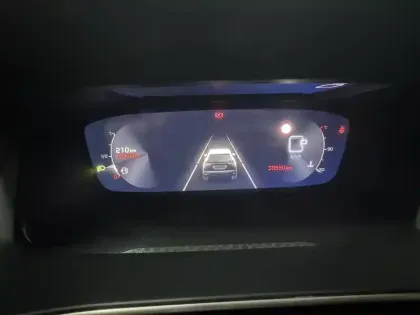 Photo 27 Peugeot 2008  PureTech 130 S&S EAT8