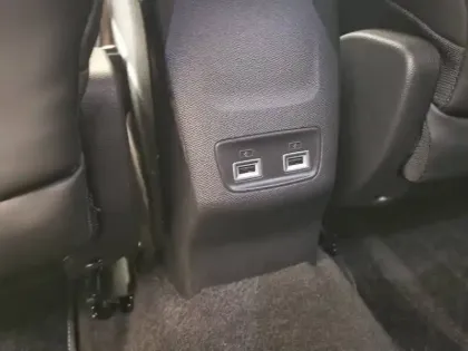 Photo 21 Peugeot 2008  PureTech 130 S&S EAT8