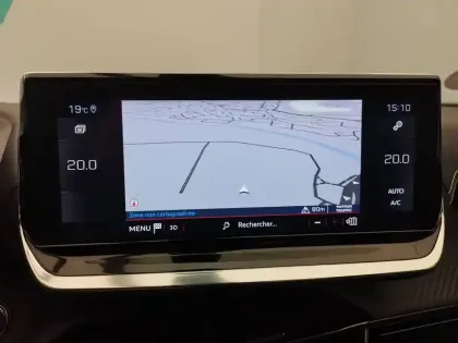 Photo 17 Peugeot 2008  PureTech 130 S&S EAT8