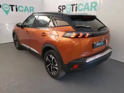 Photo 6 Peugeot 2008  PureTech 130 S&S EAT8