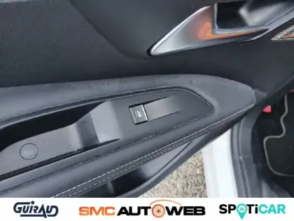 Photo 76 Peugeot 3008  Hybrid 225 e-EAT8