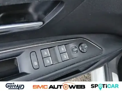 Photo 75 Peugeot 3008  Hybrid 225 e-EAT8