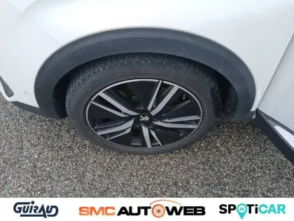 Photo 53 Peugeot 3008  Hybrid 225 e-EAT8