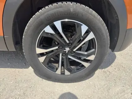 Photo 13 Peugeot 2008  PureTech 130 S&S EAT8