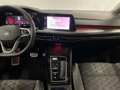 Photo 9 Volkswagen Golf 1.5 eTSI OPF 130 DSG7 R-Line