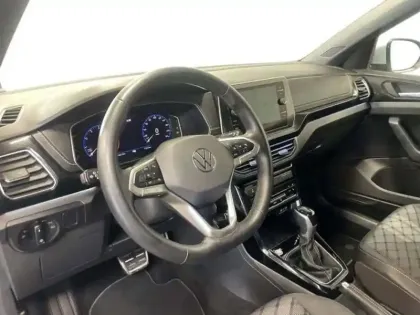 Photo 8 Volkswagen T-cross 1.0 TSI 116 Start/Stop DSG7 R-Line Edition