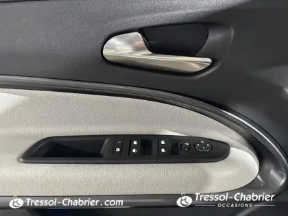 Photo 19 Fiat 600  T-Gen 3 1.2 Hybrid 110ch eDCT6 La Prima