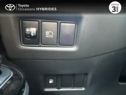 Photo 9 Toyota C-HR  122h Distinctive 2WD E-CVT MC19