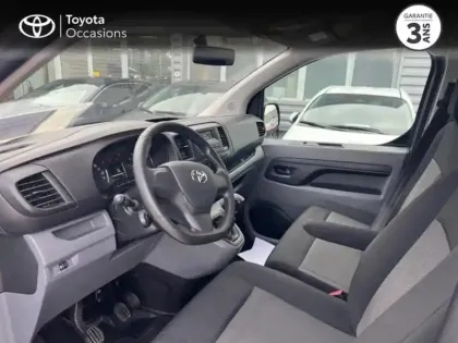 Photo 8 Toyota Proace  Combi Long 1.5 120 D-4D Dynamic RC22