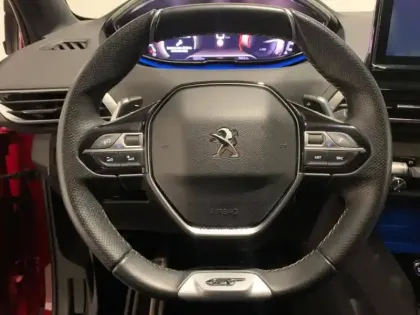 Photo 14 Peugeot 3008  1.2 130 GT EAT8 i-cockpit GPS Camera led