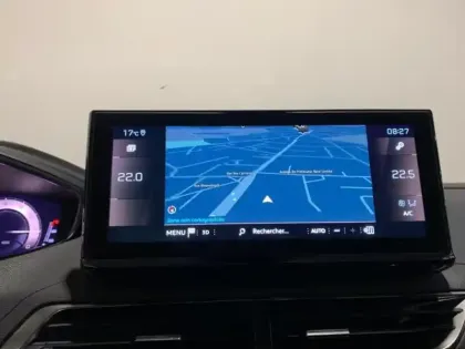 Photo 12 Peugeot 3008  1.2 130 GT EAT8 i-cockpit GPS Camera led