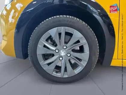 Photo 9 Peugeot 208  e- 136ch Allure