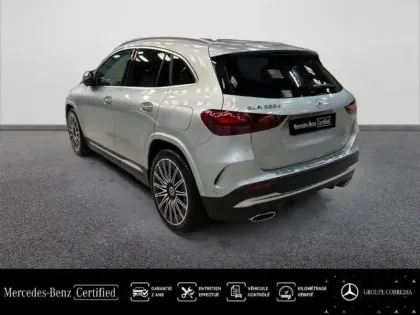 Photo 17 Mercedes GLA  200 d 150ch AMG Line 8G-DCT