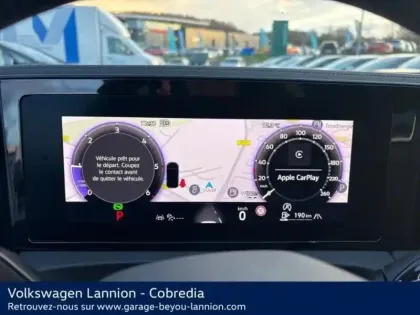 Photo 8 Volkswagen Tiguan  2.0 TDI 150ch R-Line Edition DSG7