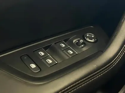 Photo 11 Peugeot 508  HYBRID 225ch GT e-EAT8