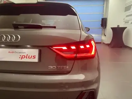 Photo 7 Audi A1  Sportback 30 TFSI 116ch S line S tronic 7