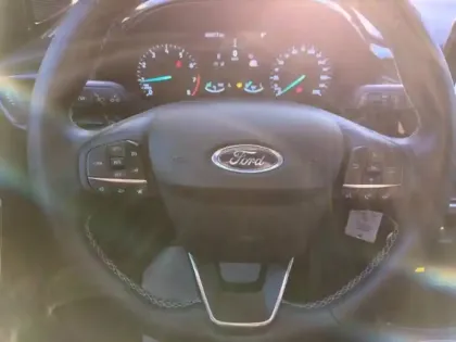 Photo 11 Ford Puma  1.0 Flexifuel 125ch S&S mHEV Titanium