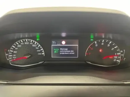 Photo 13 Peugeot 208  1.2 PureTech 75ch S&S Active