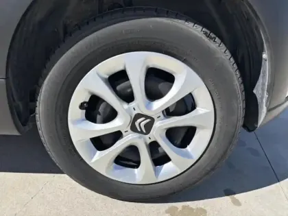 Photo 14 Citroën C3  1.5 BlueHDi 100ch S&S PLUS